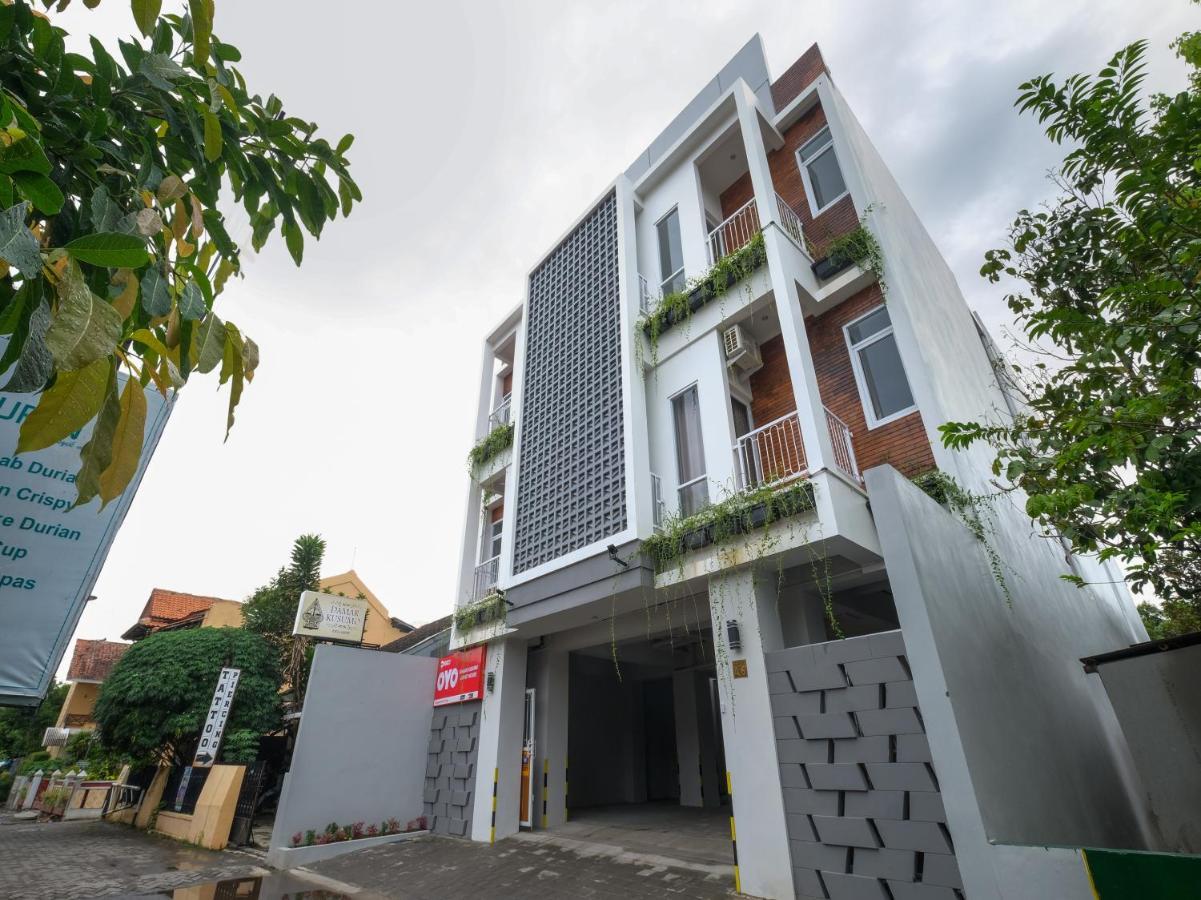 Super Oyo Collection O 90023 Damar Kusumo Guest House Maguwo Exterior photo