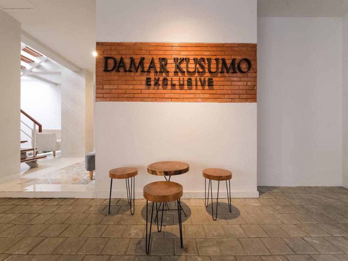 Super Oyo Collection O 90023 Damar Kusumo Guest House Maguwo Exterior photo